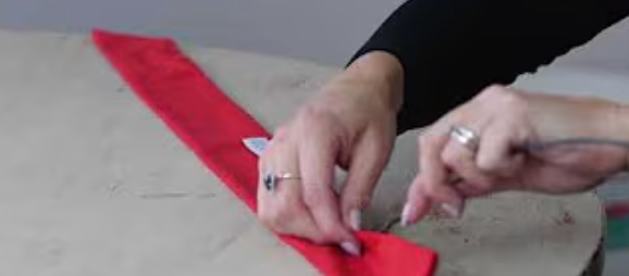 Load video: How to remove your Twist of Gray wire